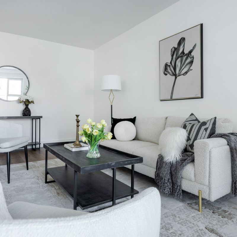 Spacious and bright living area in a studio suite at Le 4300